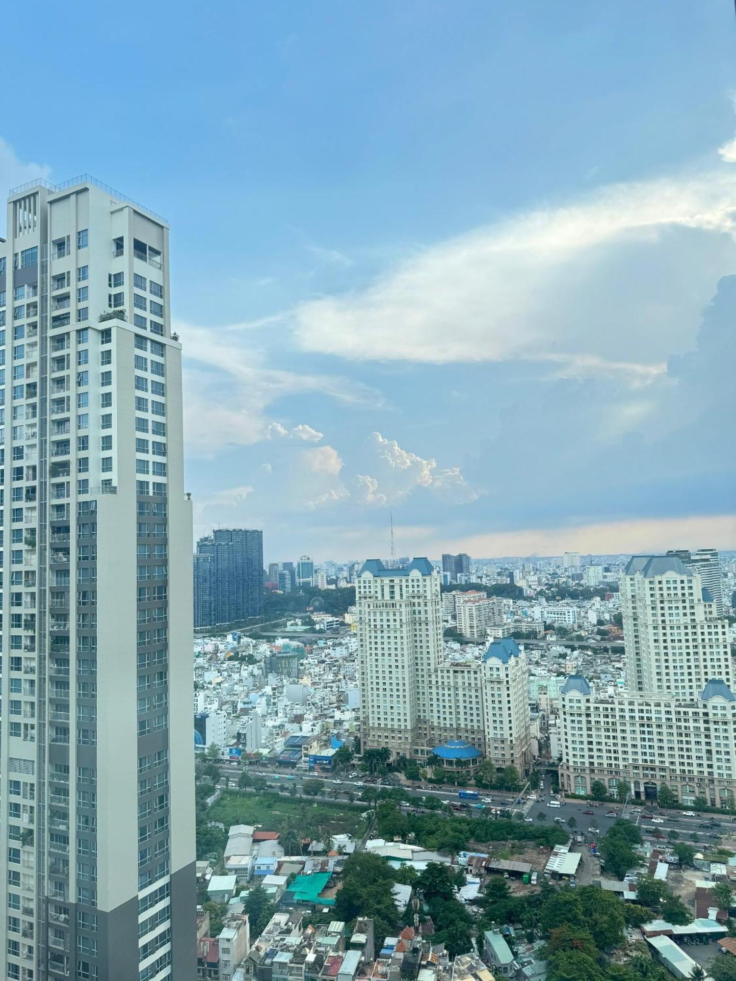 Landmark Luxury Residence - Luna Apartment โฮจิมินห์ซิตี้ ภายนอก รูปภาพ